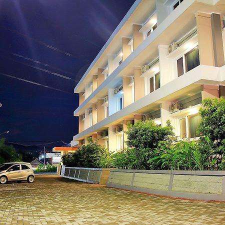 Zen Rooms Dumeling Bogor Luaran gambar