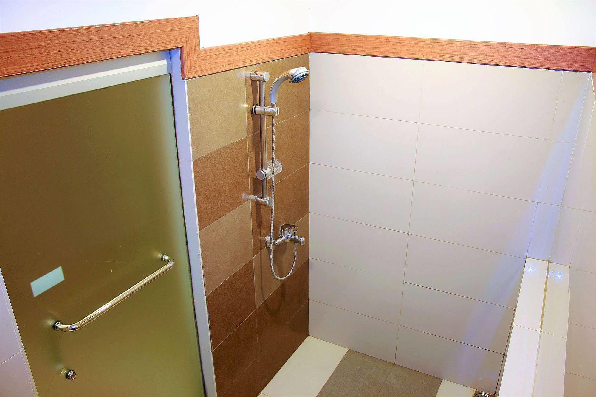 Zen Rooms Dumeling Bogor Luaran gambar