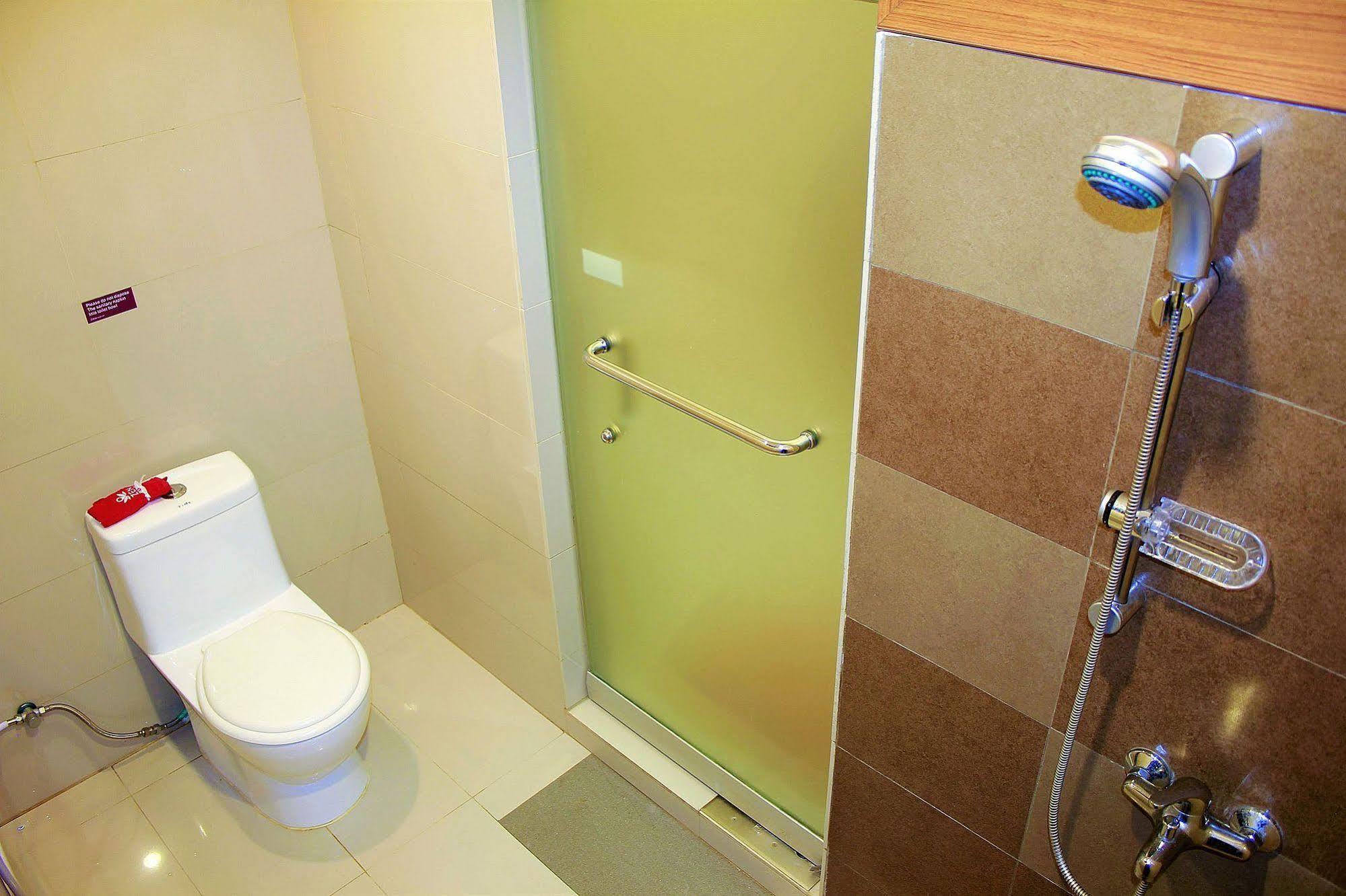 Zen Rooms Dumeling Bogor Luaran gambar