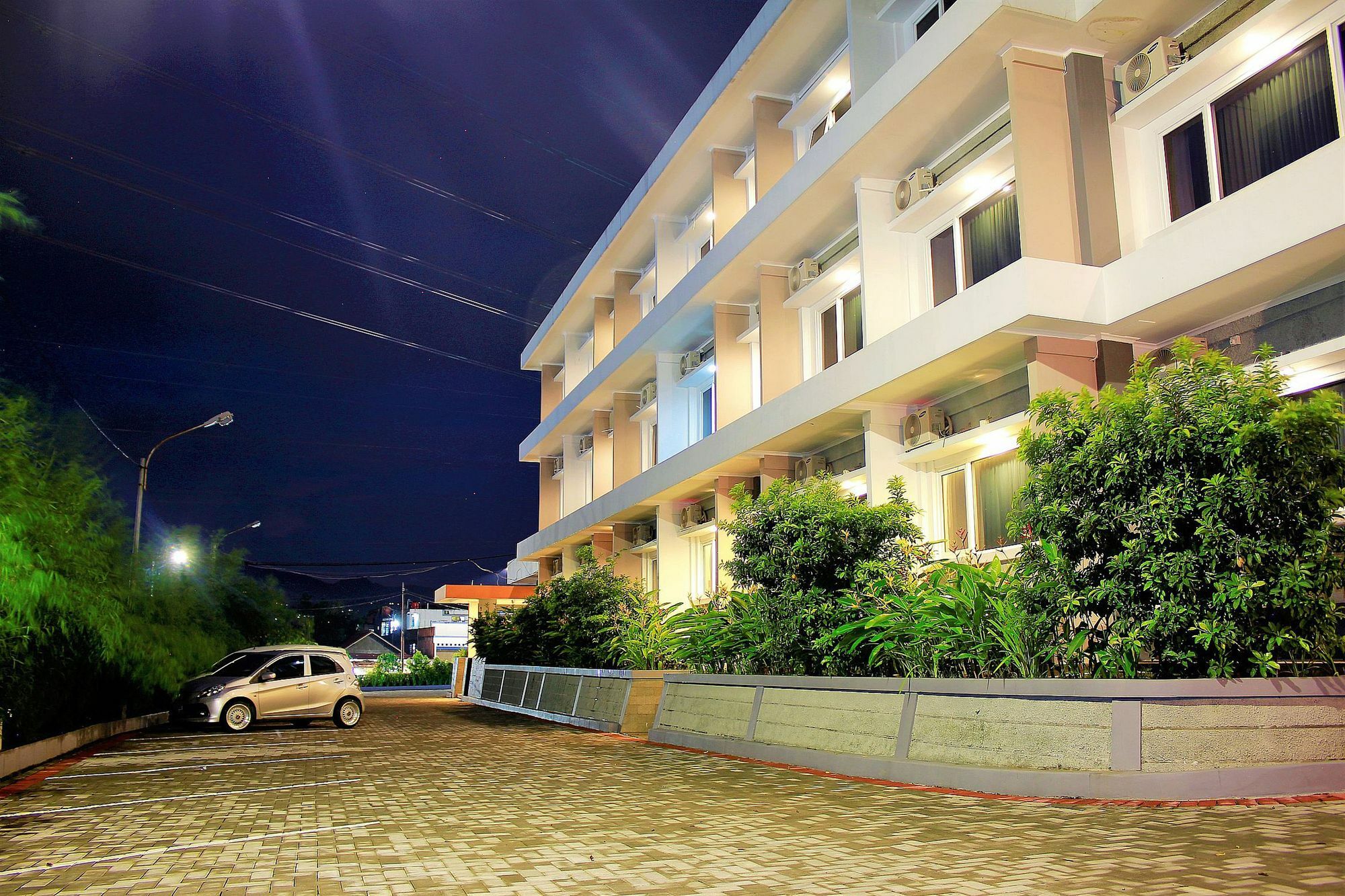 Zen Rooms Dumeling Bogor Luaran gambar